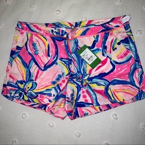 Lilly Pulitzer Adie shorts NWT, Size 8
